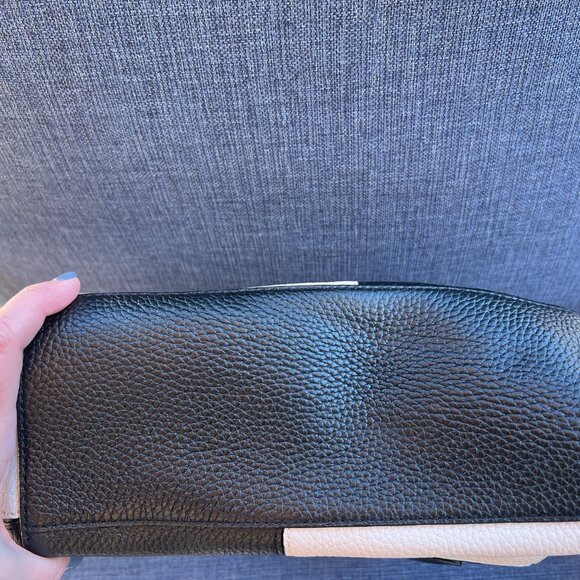 Unique Black and Tan Kate Spade leather tote. - Picture 3 of 4